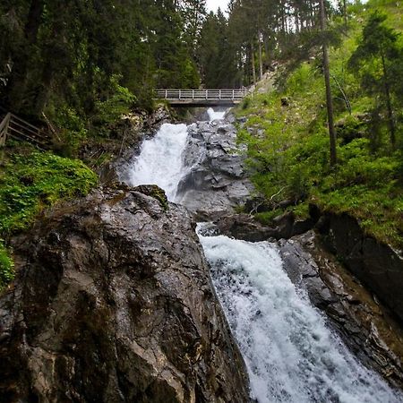Camping Bella Austria Sankt Peter am Kammersberg Ngoại thất bức ảnh