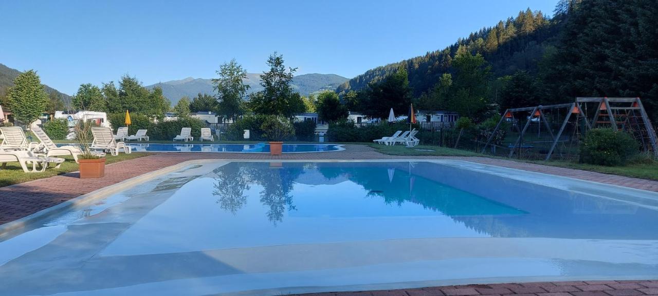 Camping Bella Austria Sankt Peter am Kammersberg Ngoại thất bức ảnh
