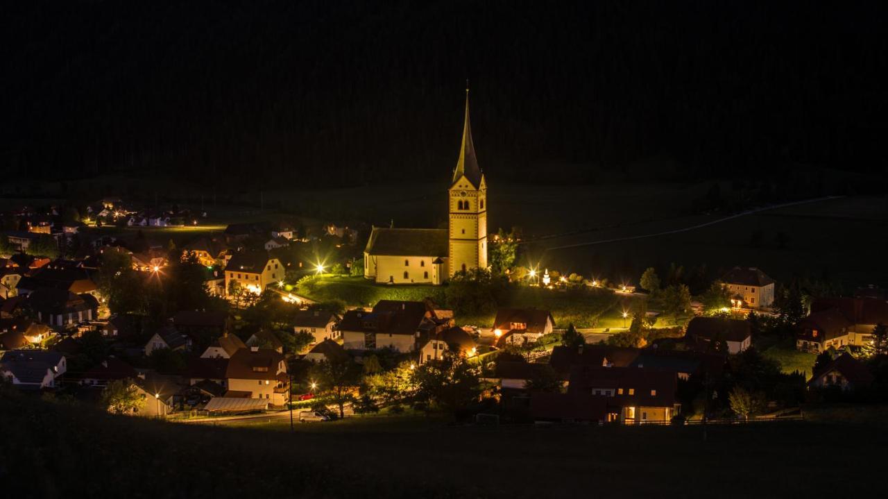 Camping Bella Austria Sankt Peter am Kammersberg Ngoại thất bức ảnh
