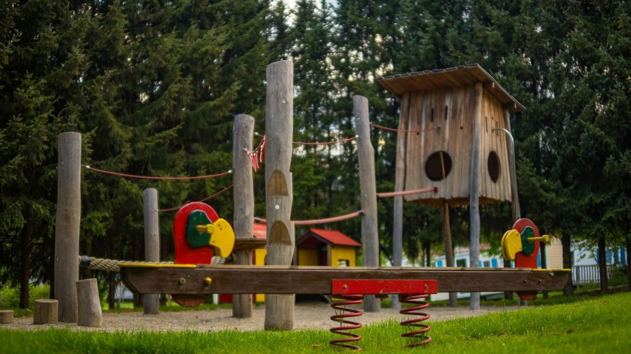 Camping Bella Austria Sankt Peter am Kammersberg Ngoại thất bức ảnh