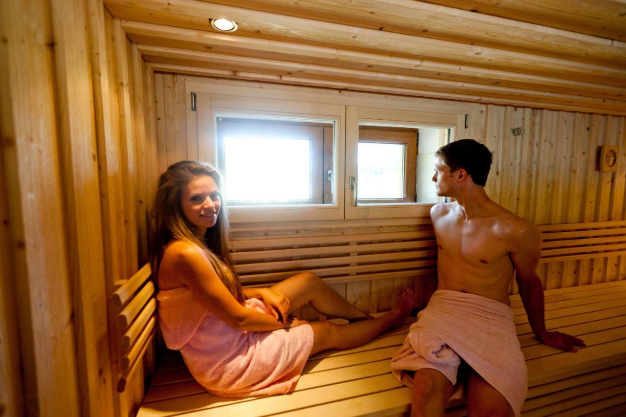 Camping Bella Austria Sankt Peter am Kammersberg Ngoại thất bức ảnh
