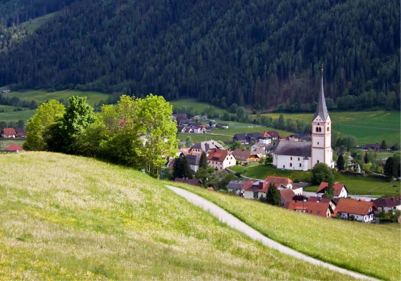 Camping Bella Austria Sankt Peter am Kammersberg Ngoại thất bức ảnh